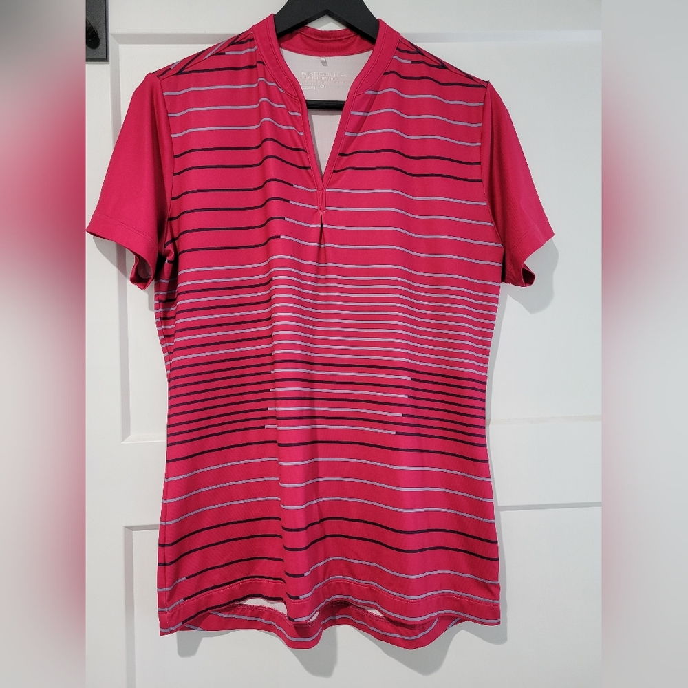 Ladies Nike Golf polo collar less